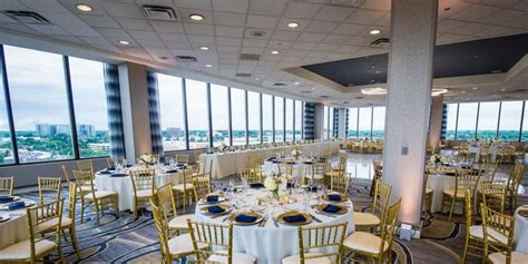 DoubleTree by Hilton Chicago North Shore Weddings | Get Prices for Wedding Venues in IL