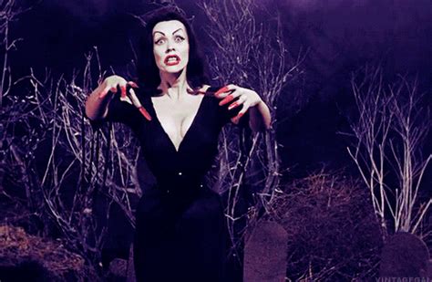 Vampira in Plan 9 From Outer Space (1959), via vintagegal. | Vampira, Tales from the crypt ...