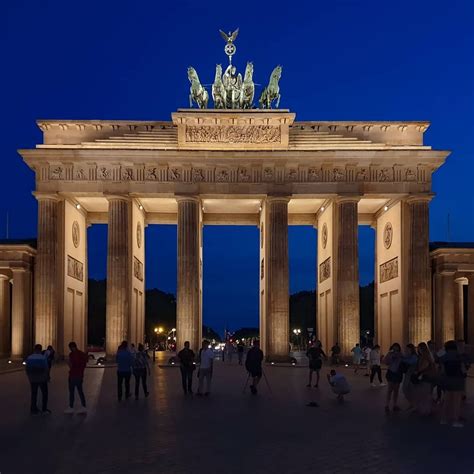 Constructed between 1788 and 1791, the Brandenburg Gate was Berlin’s ...