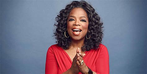 Download Famous Host Oprah Winfrey Wallpaper | Wallpapers.com