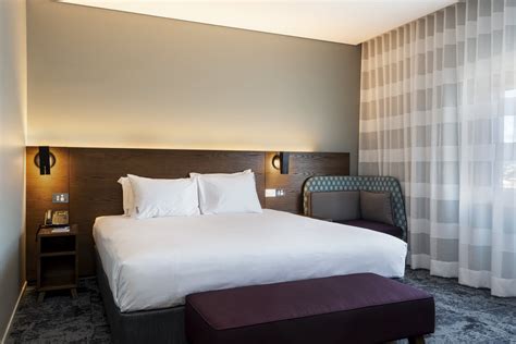 37+ schön Bild Check In Holiday Inn Express - Holiday Inn Express Munich Olympiapark An Ihg ...