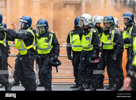 Riot police arriving at a Tommy Robinson arrest protest rally, with ...