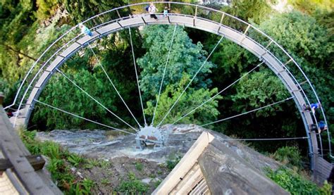 Capilano Cliffwalk - HighestBridges.com