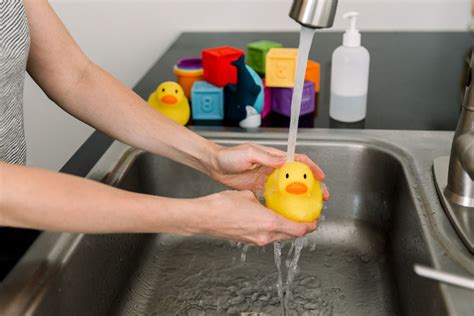 5 Safe Ways to Clean Baby Toys and Surfaces