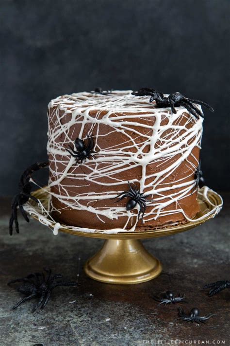 Chocolate Spider Web Cake - The Little Epicurean Bolo Halloween, Theme ...