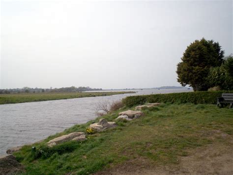 Upper Bann River © P Flannagan cc-by-sa/2.0 :: Geograph Ireland