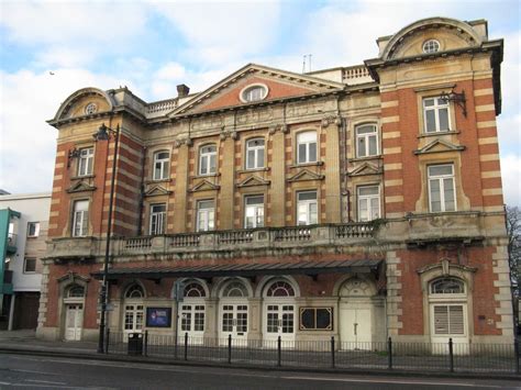 Tottenham Palace - Tottenham High Road | London town, Old london, London