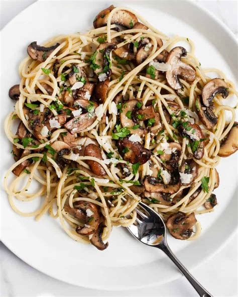 Lemon Garlic Mushroom Spaghetti | Last Ingredient