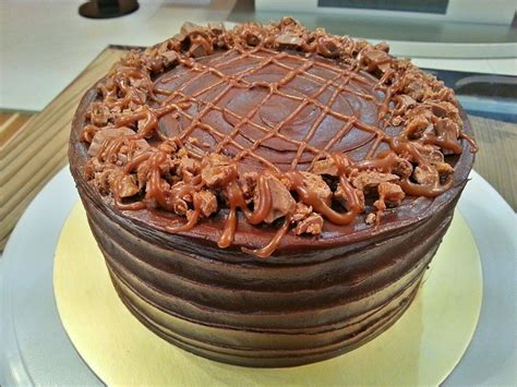 Daim chocolate cake with salted caramel drizzle | Pastry cake, Cake ...