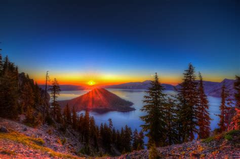 Crater Lake Sunrise by Ken Naylor - Photo 11951225 / 500px