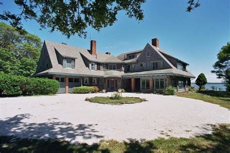 Orleans Vacation Rental home in Cape Cod MA 02662, 50 feet to your own private beach | ID 7202