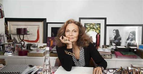 Famous Female Fashion Designers | List of Top Female Fashion Designers