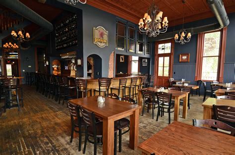 Hayward, Wisconsin Brew Pub & Restaurant | Craft Beer & Food