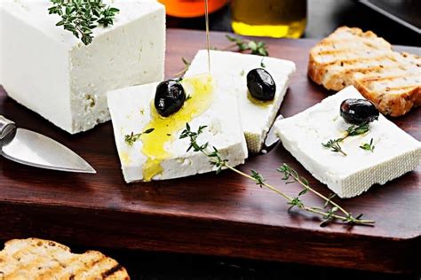 Substitute For Feta Cheese (12 Top Options To Try) - Flavorful Home