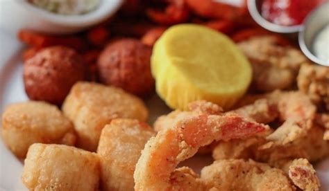 10 Best Seafood Restaurants in Charleston, SC (in 2024) - Experience South Carolina