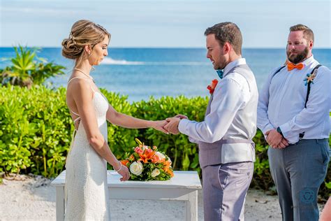 Barcelo Maya Grand Resort wedding day L and C – Alessandro Banchelli Mexico wedding photographer