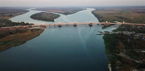 The SA/Zim border may see shorter queues, as the Kazungula bridge opens ...