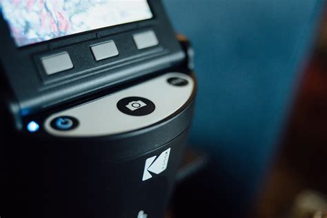 Review: Kodak Scanza film scanner is easy-to-use, but overpriced: Digital Photography Review