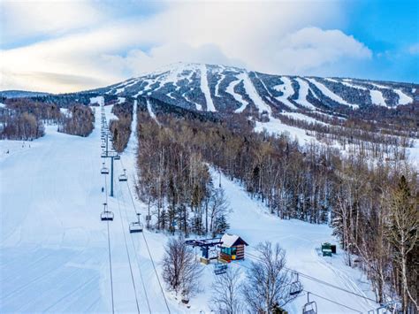 5 Best Ski Resorts in Maine, 2022