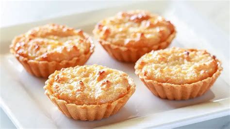 Mary Berry Coconut Tarts Recipe 🥥🍥 - British Recipes Book