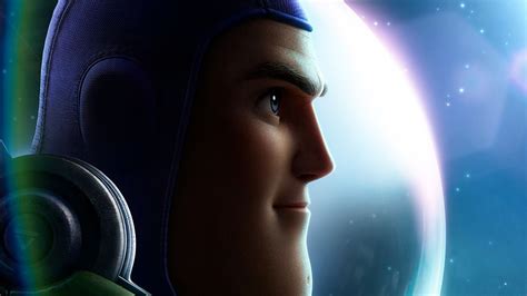 LIGHTYEAR Soars When It Breaks TOY STORY's Gravitational Pull - Nerdist