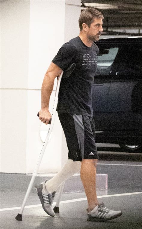 Aaron Rodgers seen on crutches for first time after Achilles surgery