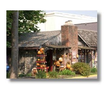 Nashville Indiana (Brown County) - this has a list of shops and things ...
