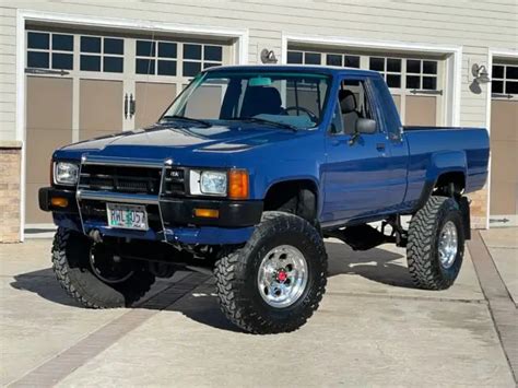 1985 Toyota Pickup HiLux SR5 JDM 4x4 Truck (Pre-Tacoma) Fully Restored ...