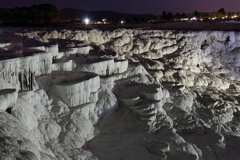 Premium Photo | Pamukkale on the top with a view of the city of denizli at night turkey