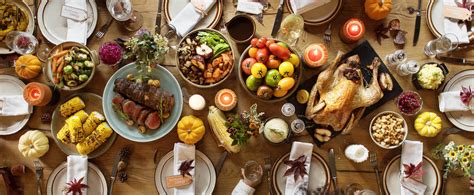 Tips for Setting Thanksgiving Table | Trex® Outdoor Furniture™