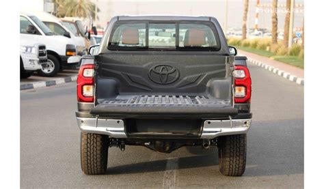 New 2023 Toyota Hilux 4x4 DC 2.8 SR5 - Grey inside Black | Export Only ...