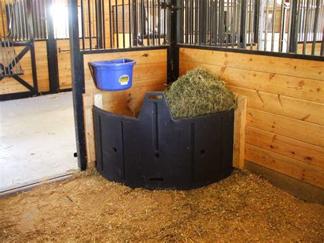 Image by Dewi Nursetyaningrum on Horses | Horse barn ideas stables, Hay feeder for horses, Diy ...