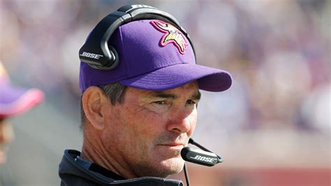 Minnesota Vikings coach Mike Zimmer undergoes minor procedure - Sports ...