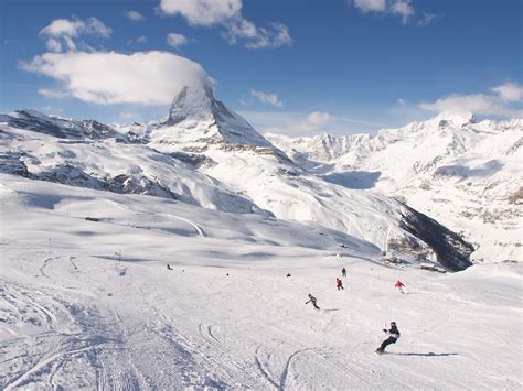 Conquer the Slopes: The 8 Best Ski Resorts in the World | Latest