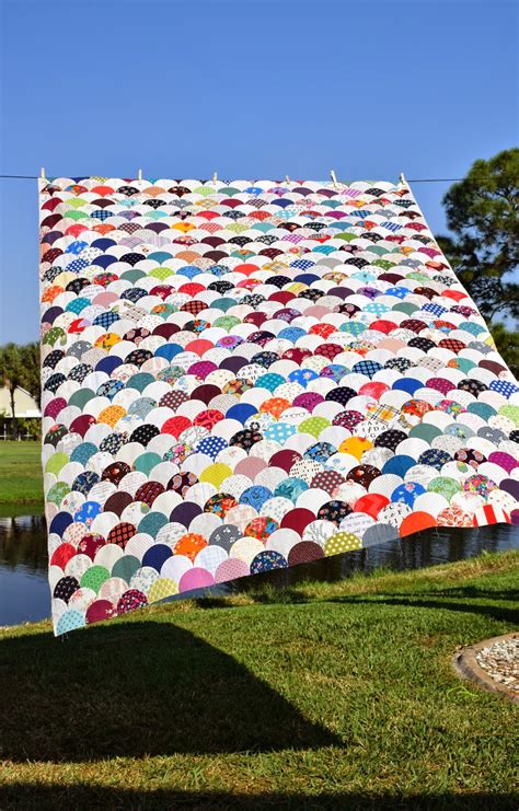 Maryse Makes Things: Clamshell Quilt Top {finished}