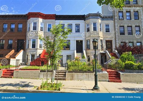 Eastern Parkway Apartment Buildings Stock Image - Image of architecture, brownstone: 25840243