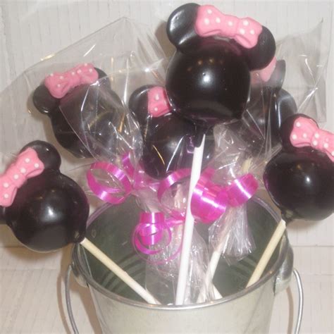 Minnie Mouse Cake Pops | Neo Cakes