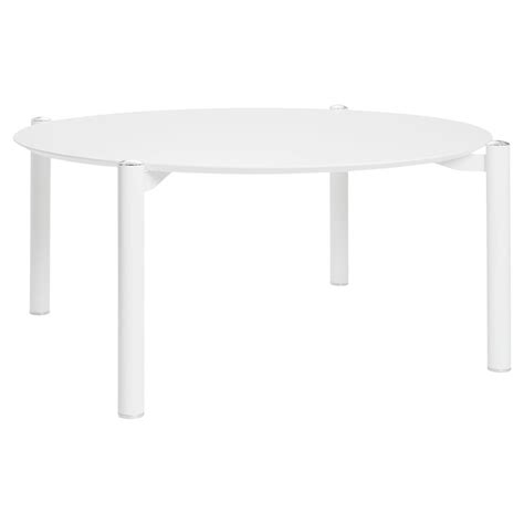 Benjamin Dining Table For Sale at 1stDibs