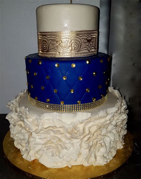 Calumet Bakery Royal Blue and Gold | Royal blue cake, Quinceanera cakes, Blue sweet 16