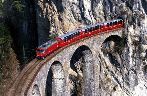 Bernina Express - Route, Timetable, Tickets - HappyRail