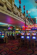 Category:Slot machines in Nevada - Wikimedia Commons