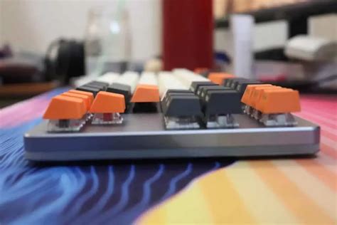 ABS vs PBT Keycaps: What’s the Difference? – GeekSocial