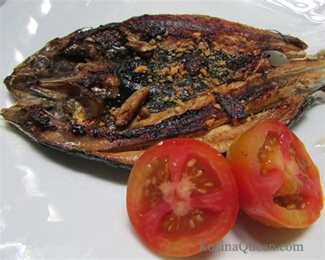 Daing na Bangus (Milkfish Marinated in Vinegar and Garlic) Recipe