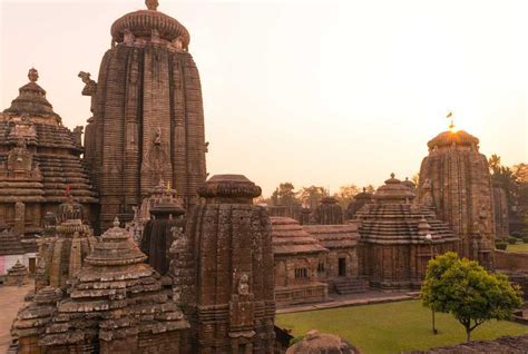 Lingaraj Temple - Indian Temple Tour