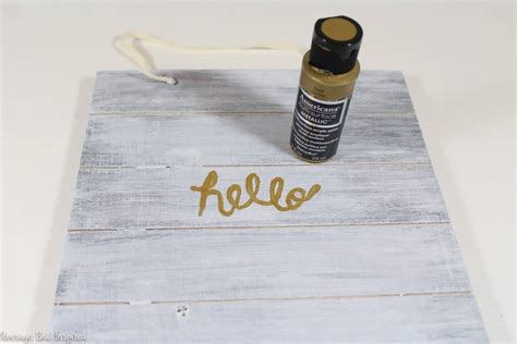 DIY Hello Wreath Sign