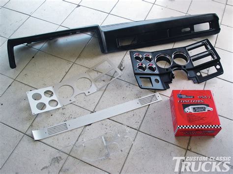 1978-1987 Chevrolet C10 Interior Install - Custom Classic Trucks Magazine