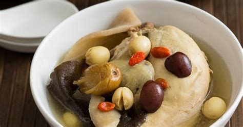 Wood Ear and Chicken Soup | Christine's Recipes: Easy Chinese Recipes ...