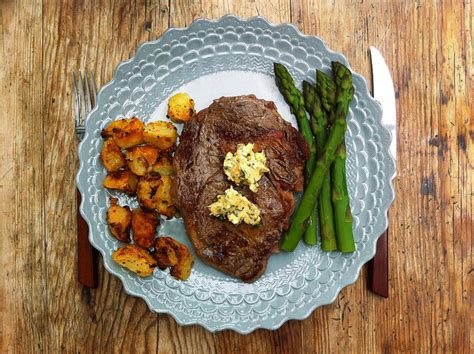 HOW TO MAKE CAFE DE PARIS BUTTER: THE RECIPE THAT MAKES GOOD STEAK SPECTACULARLADYLAND