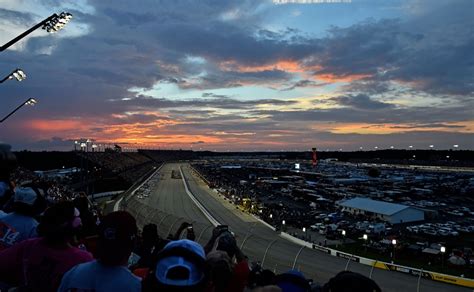 NASCAR: Four More Tracks That Need To Add Lights | FOX Sports