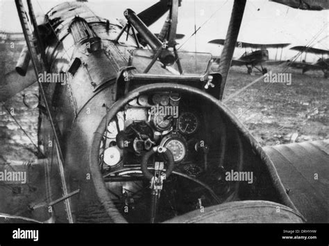 Cockpit of British SE5A biplane on airfield, WW1 Stock Photo - Alamy